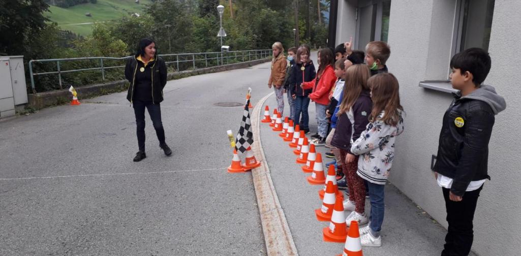 b0fba16c-9292-42e7-aa4b-a107017954b9