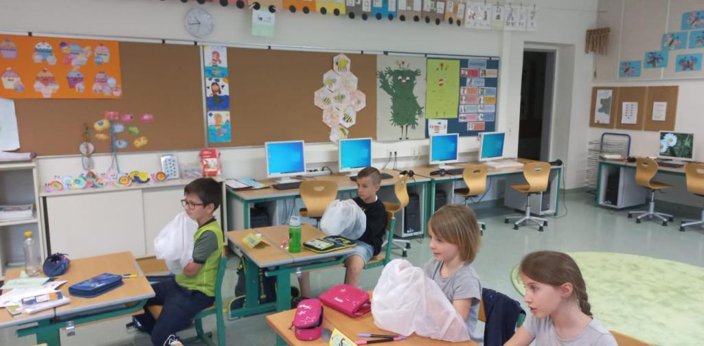 57a379ab-123b-49af-b897-1149754d5199